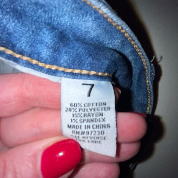 Almost Famous very distressed skinny jeans 7 - Picture 5 of 6